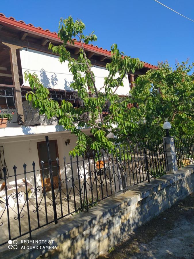 "2Steps From The Beach" Nea Irakleia Exterior photo