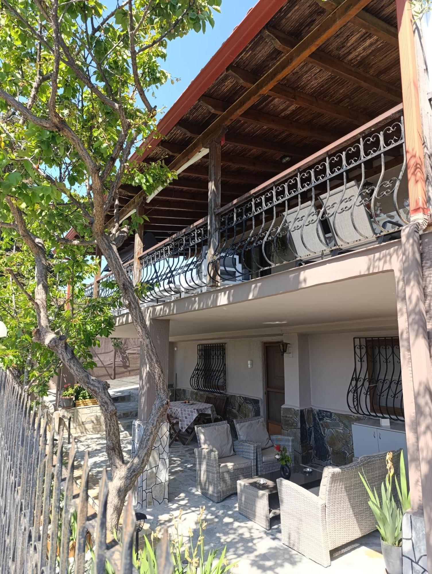 "2Steps From The Beach" Nea Irakleia Exterior photo
